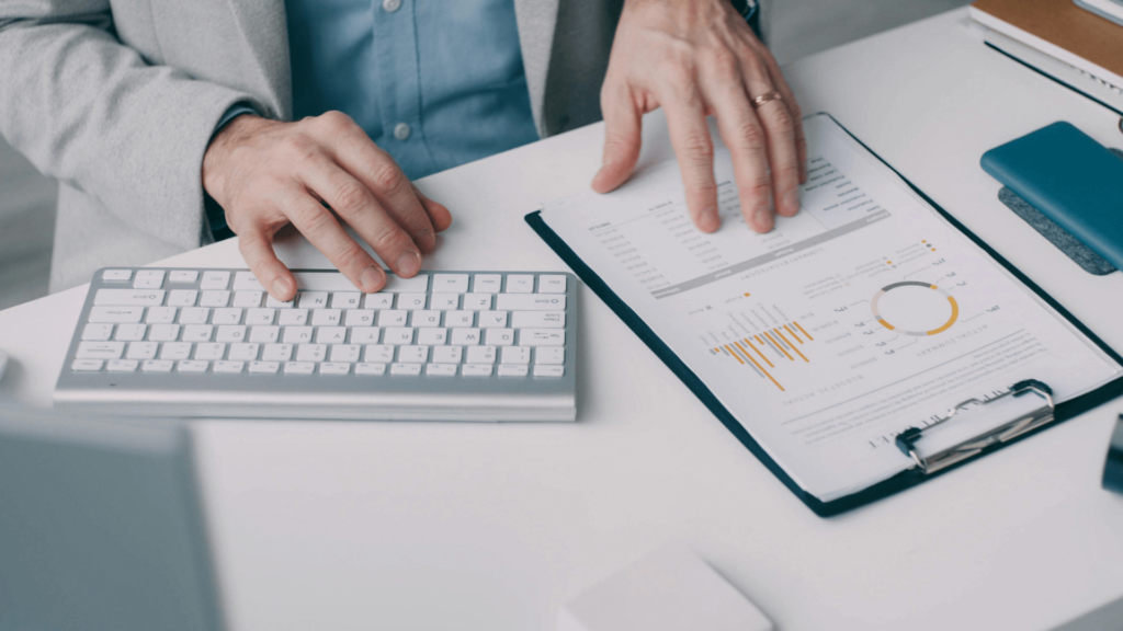 comparison bookkeeper accountant